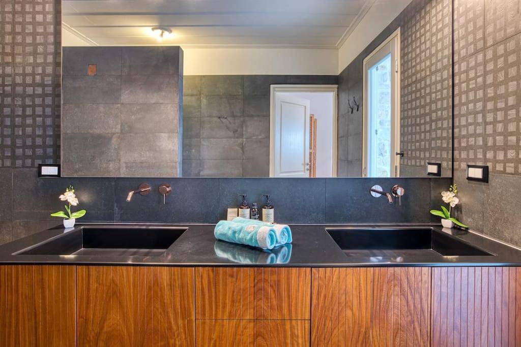 Grand Villa Reve Науса Екстериор снимка