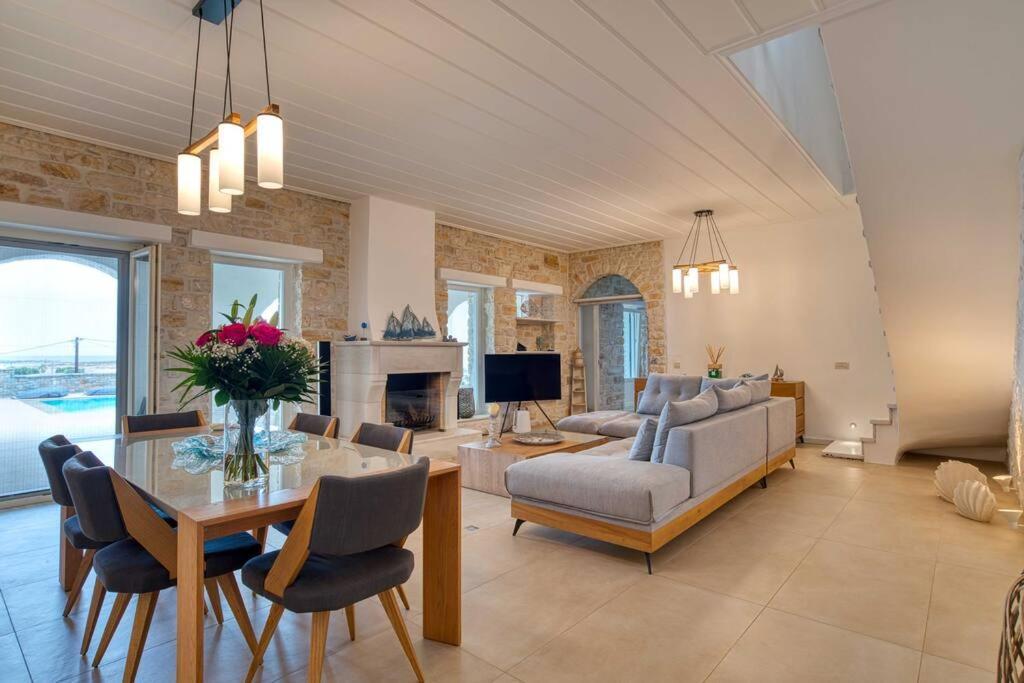 Grand Villa Reve Науса Екстериор снимка